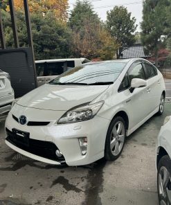Toyota Prius 2015 bản cao cấp  Gtouring